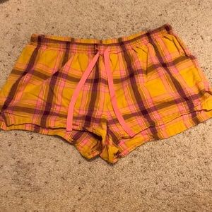 Plaid Old Navy pajama shorts